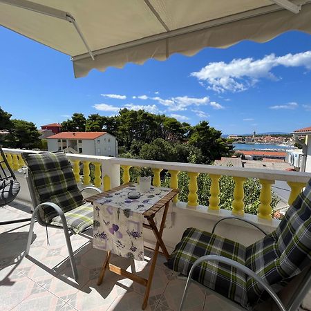 Banjol Apartments Mare מראה חיצוני תמונה