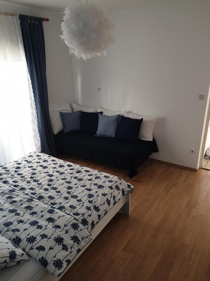 Banjol Apartments Mare מראה חיצוני תמונה
