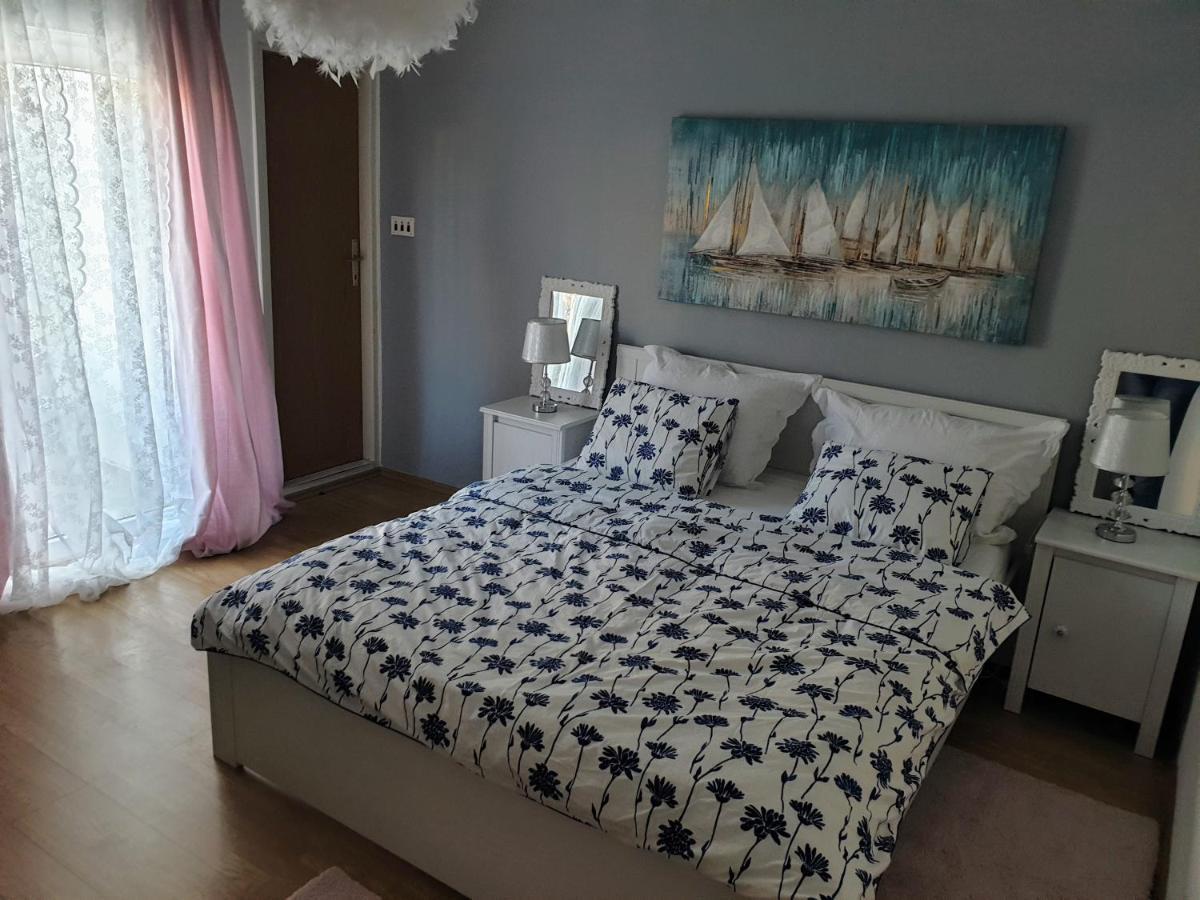 Banjol Apartments Mare מראה חיצוני תמונה