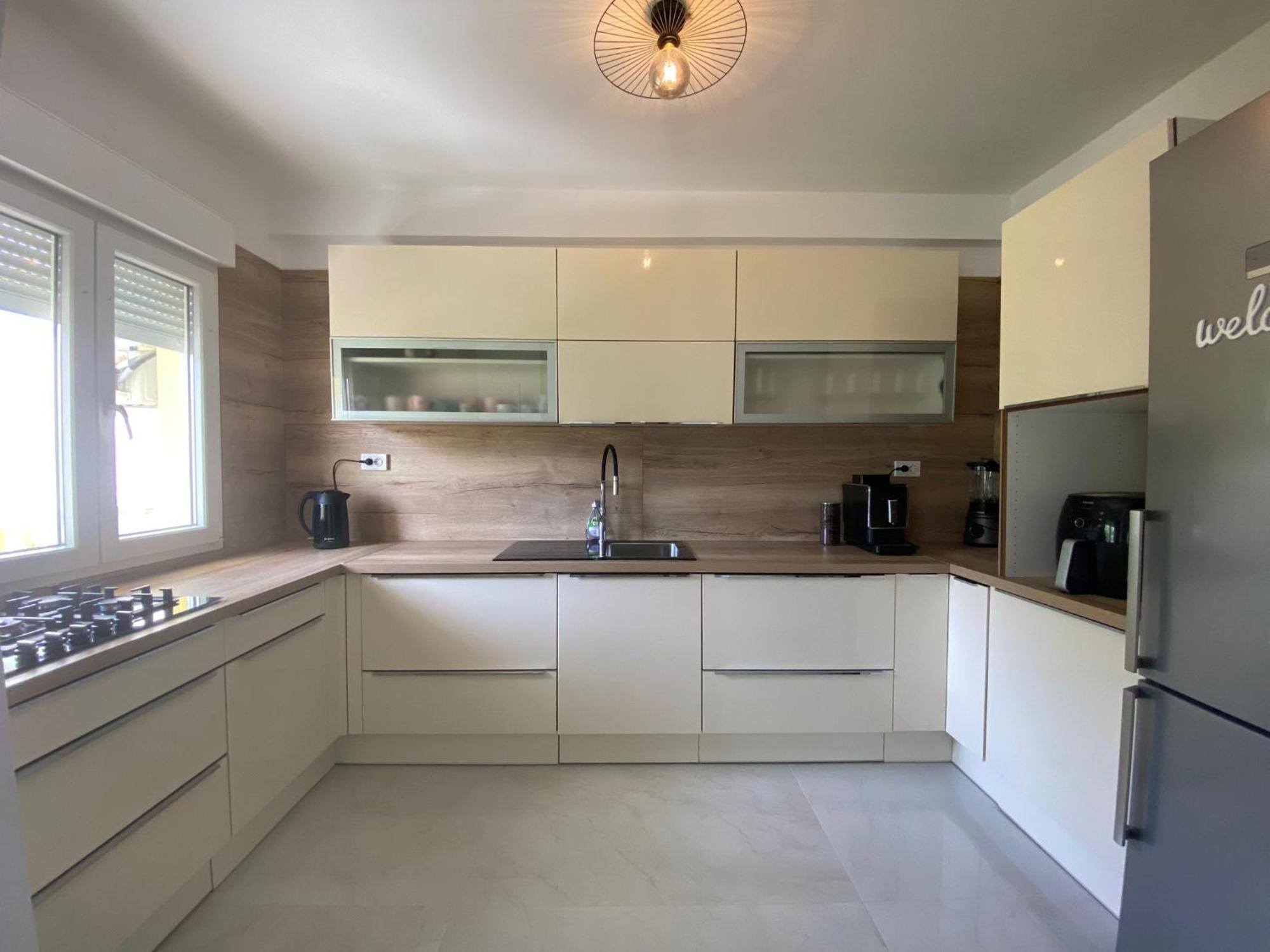 Banjol Apartments Mare מראה חיצוני תמונה
