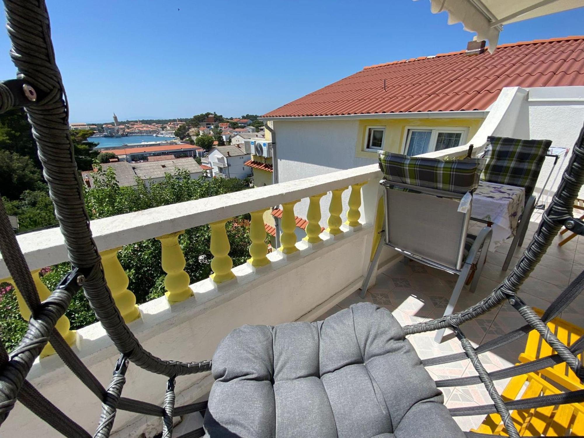 Banjol Apartments Mare מראה חיצוני תמונה