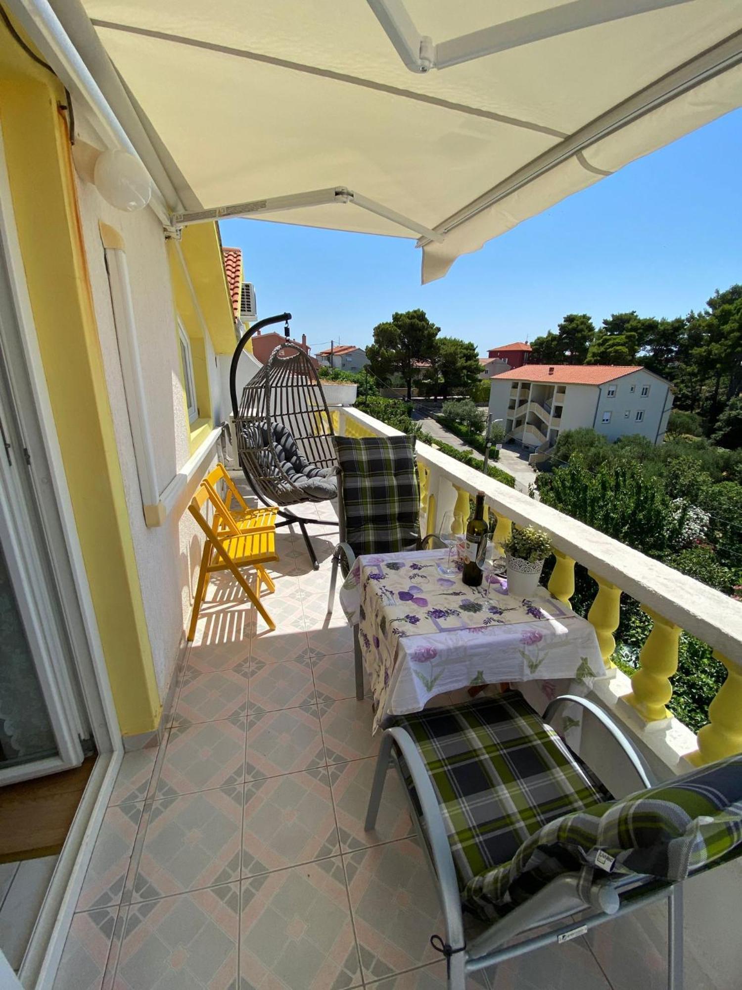 Banjol Apartments Mare מראה חיצוני תמונה